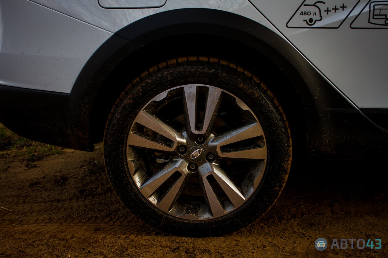 Тест-драйв Lada Vesta SW Cross: поездка по вертикали