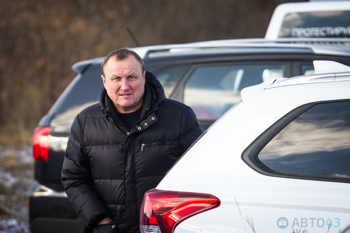 Мороз и солнце. Автосалон «Мотор» отметил 25-летие