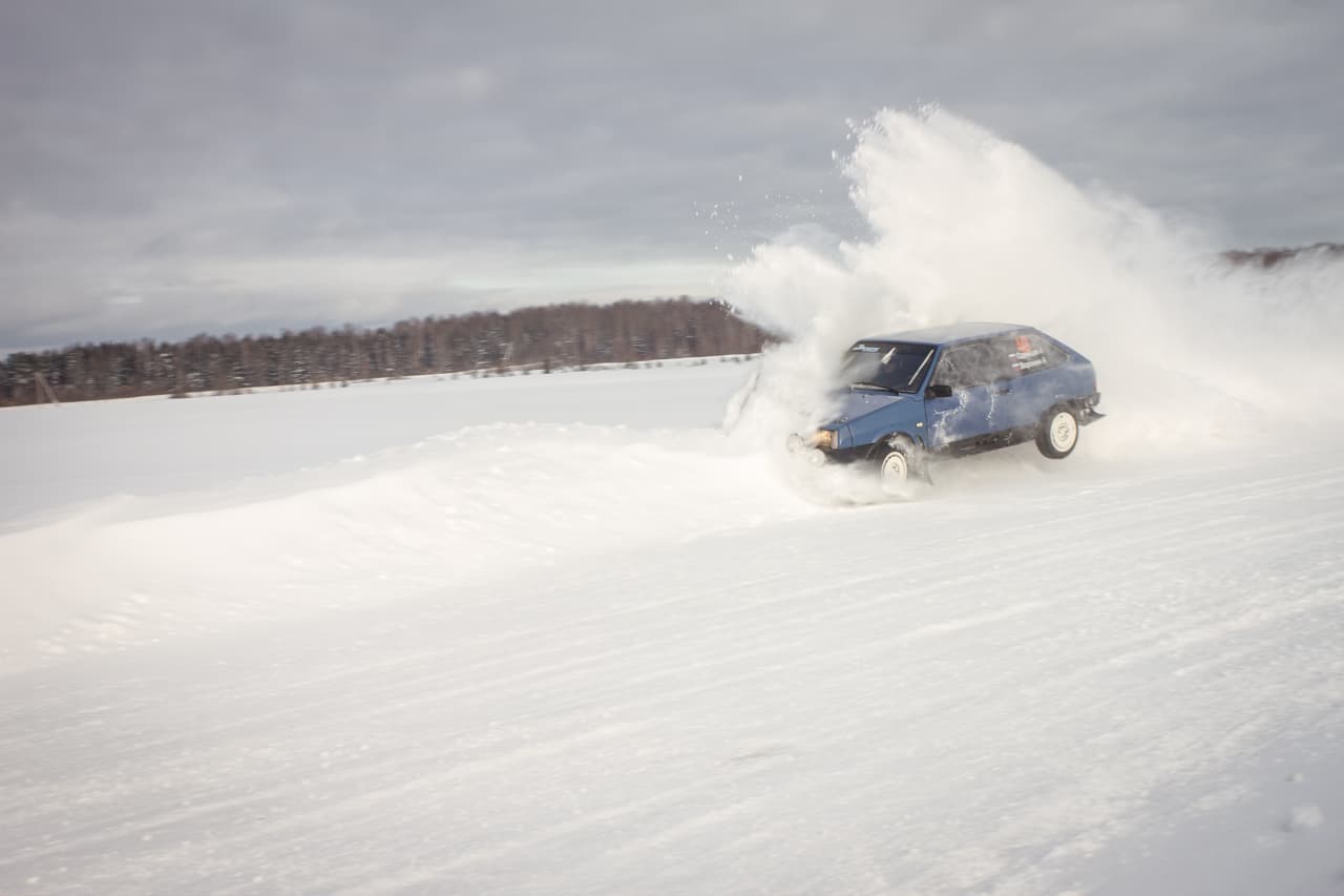 Осталось еще 4! В Кирове прошел 1 этап ралли 2017