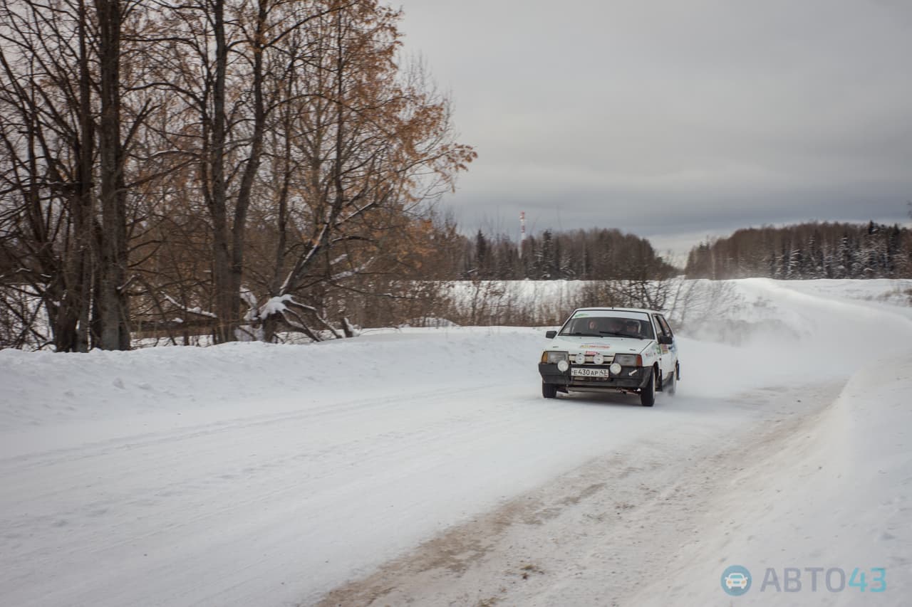 Осталось еще 4! В Кирове прошел 1 этап ралли 2017