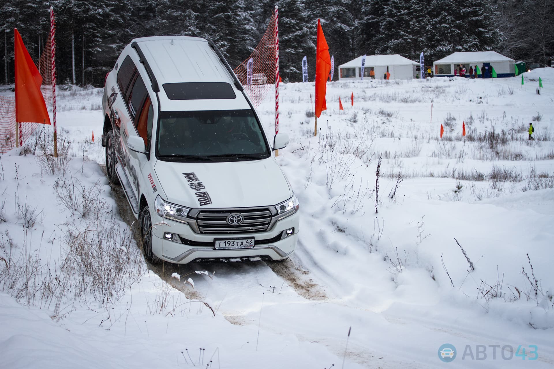 В горку с ходу! В Кирове прошел первый день Land Cruiser’s Land