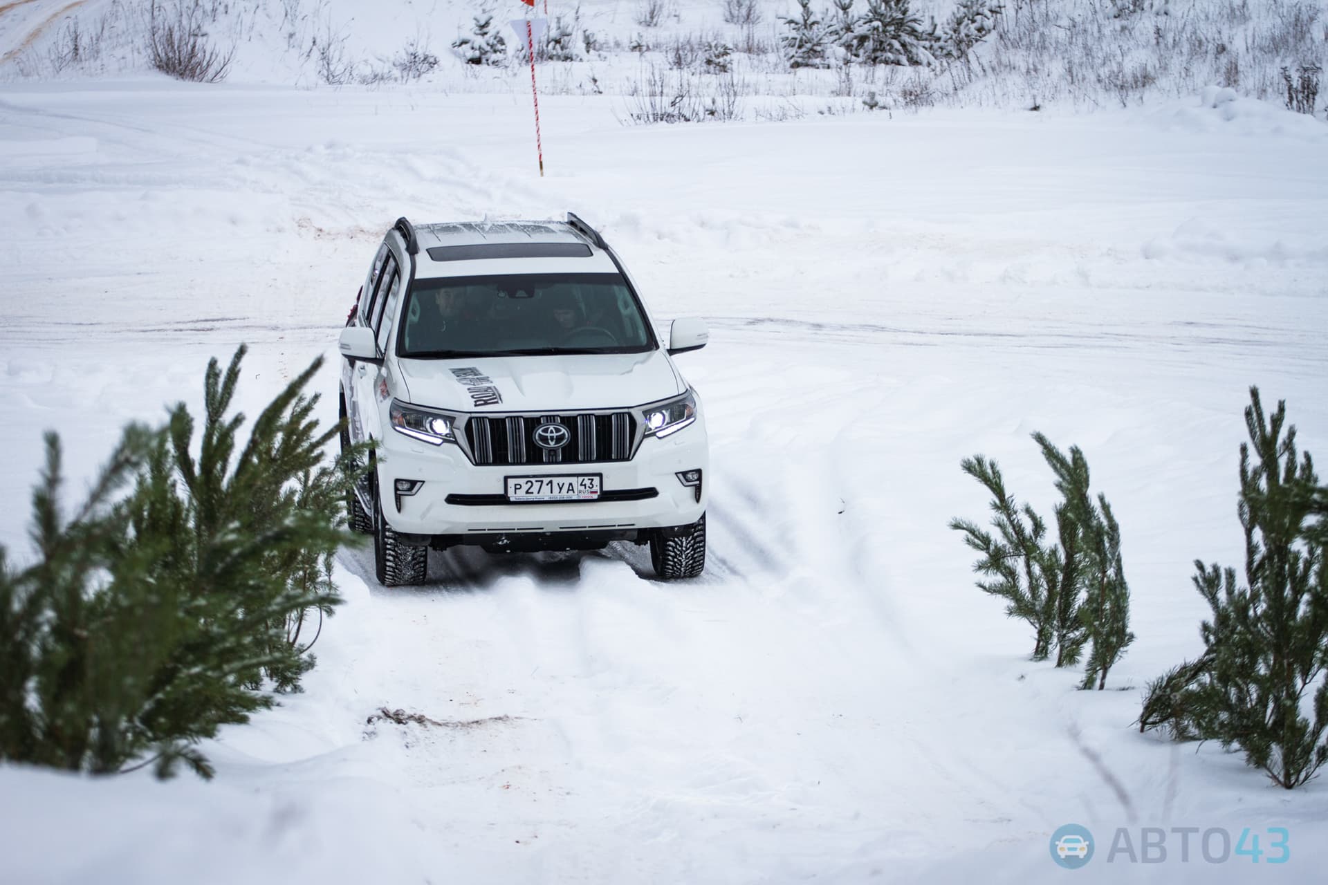 Тест-драйв Toyota Prado: ламповая атмосфера в 21 веке