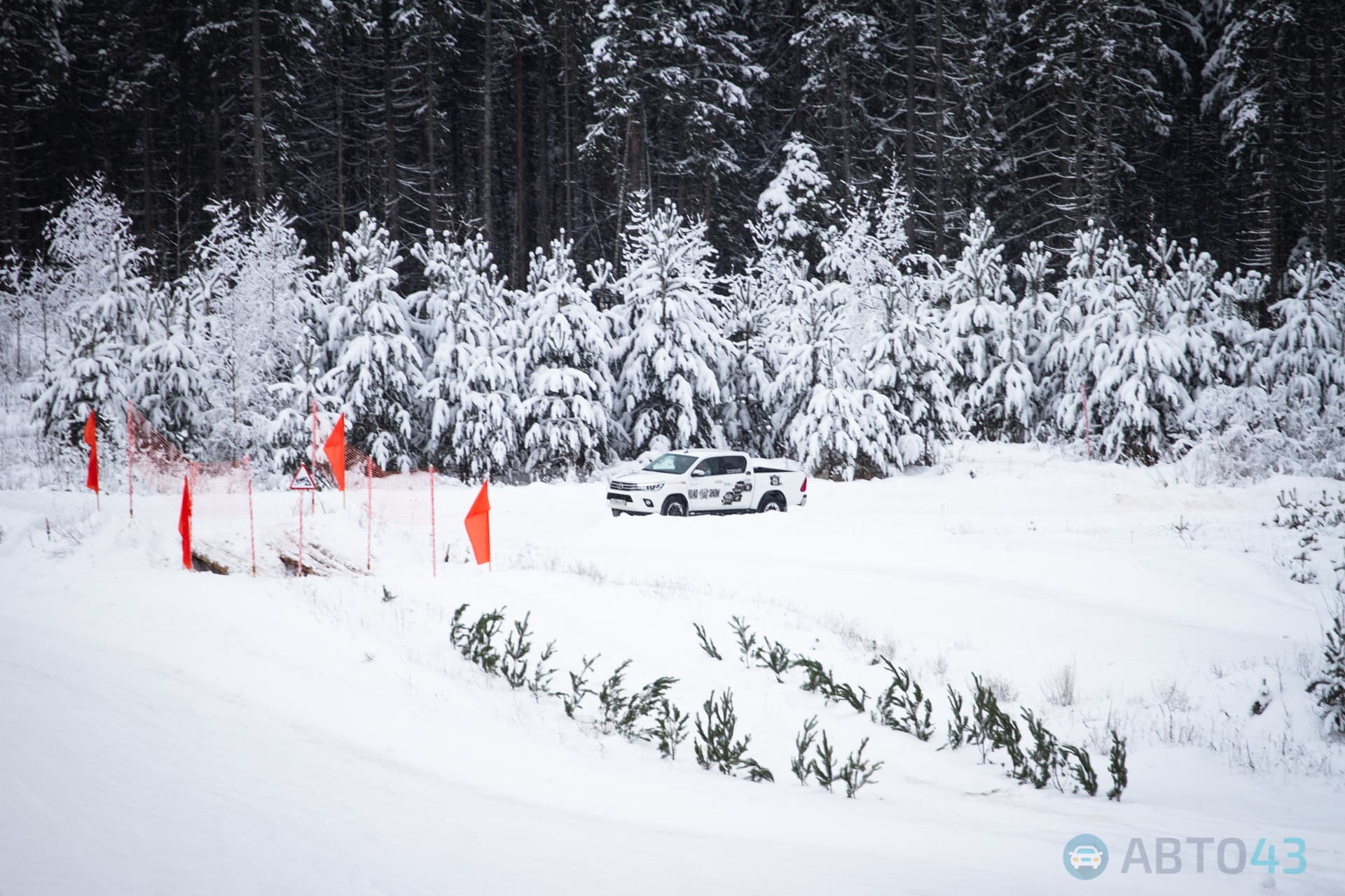 В горку с ходу! В Кирове прошел первый день Land Cruiser’s Land