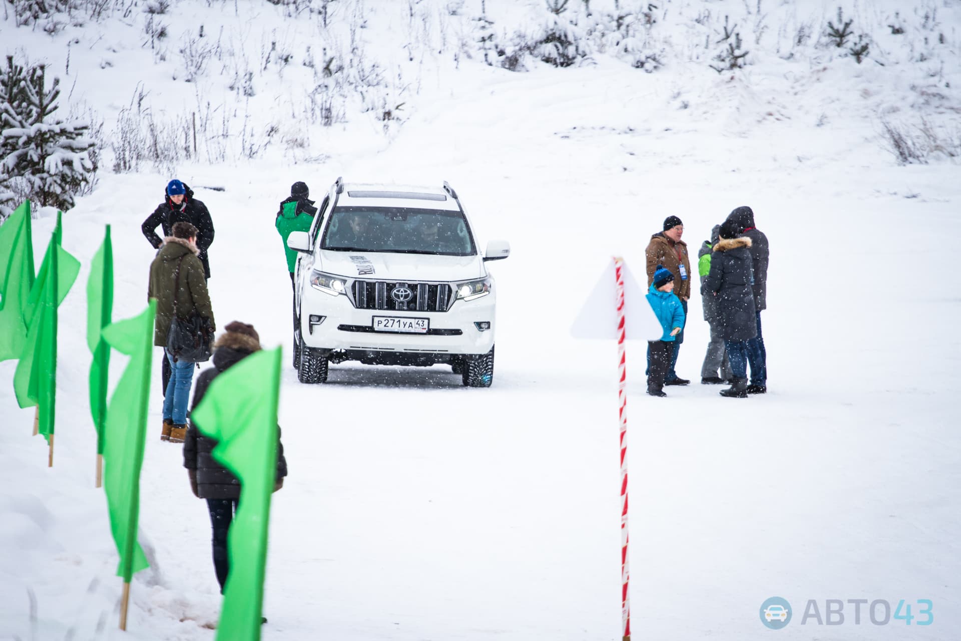 В горку с ходу! В Кирове прошел первый день Land Cruiser’s Land