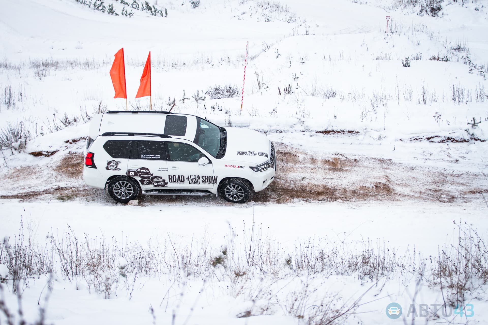 Тест-драйв Toyota Prado: ламповая атмосфера в 21 веке