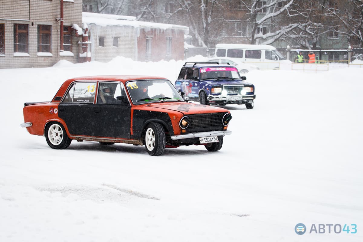 «Танцы на льду» - в Кирове прошел первый этап по зимнему дрифту