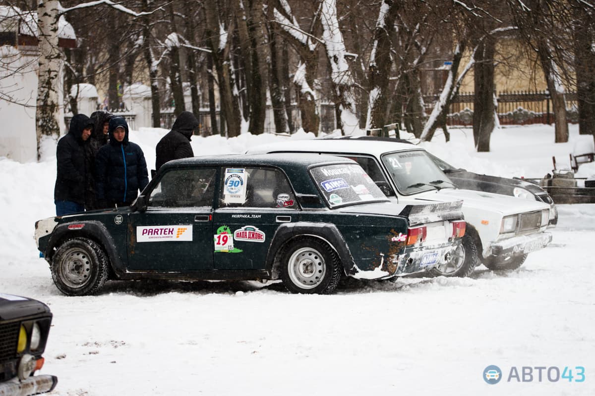 «Танцы на льду» - в Кирове прошел первый этап по зимнему дрифту