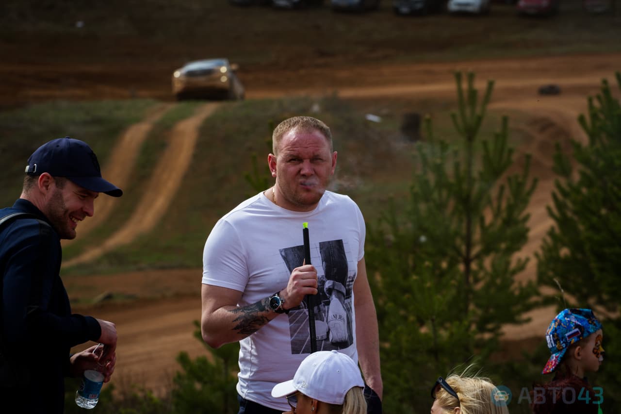 Лужи, грязь и ухабы. В Кирове прошли испытания Toyota