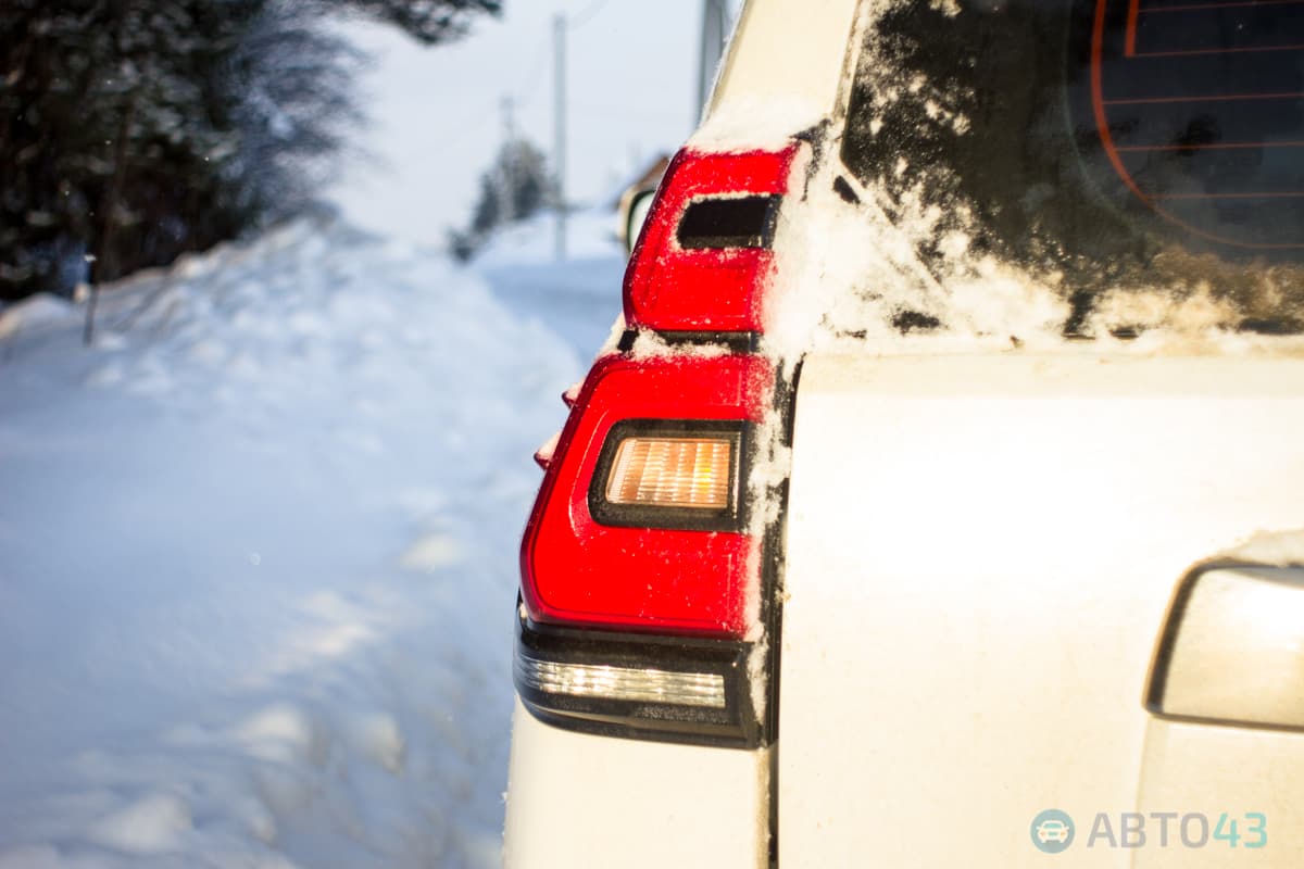 Тест-драйв Toyota Prado: ламповая атмосфера в 21 веке