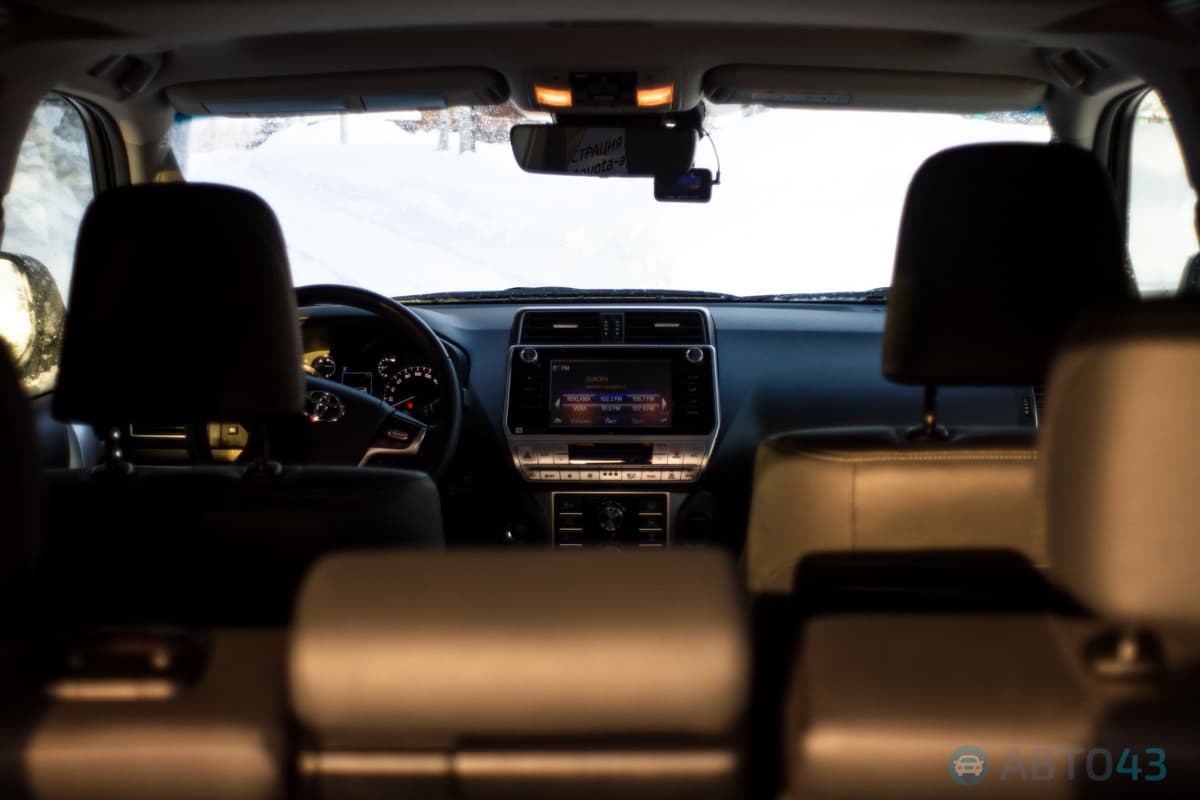 Тест-драйв Toyota Prado: ламповая атмосфера в 21 веке