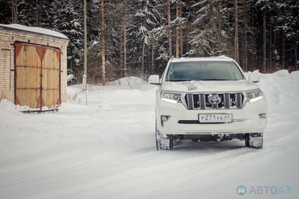 Тест-драйв Toyota Prado: ламповая атмосфера в 21 веке