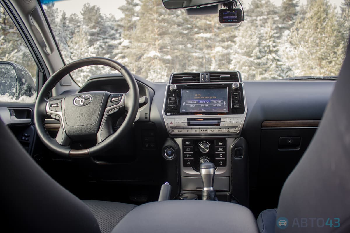 Тест-драйв Toyota Prado: ламповая атмосфера в 21 веке