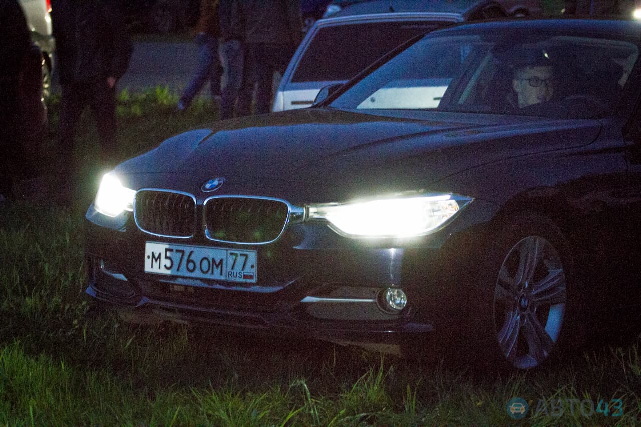 Дрэг-рейсеры открыли сезон ночных гонок в Кирове