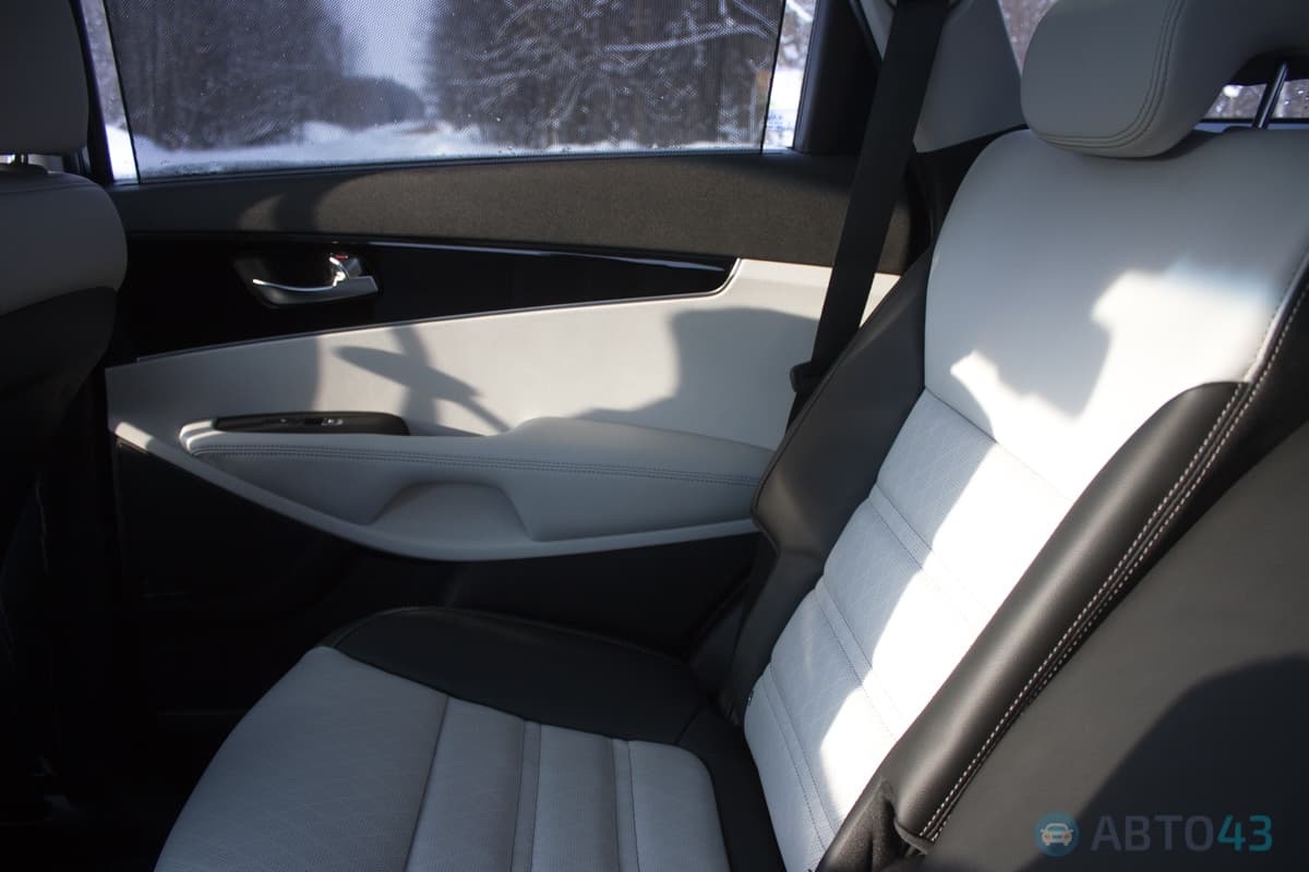 Тест-драйв Kia Sorento Prime 2018: способ встать на ступень повыше