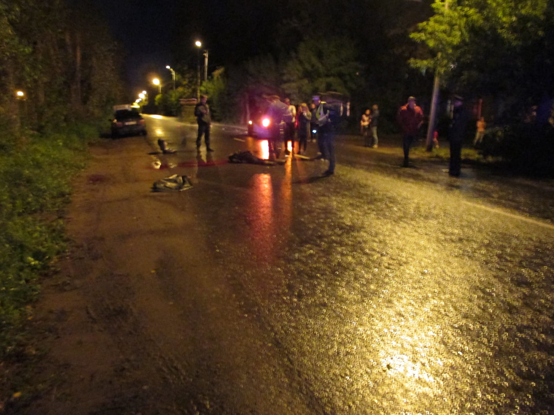 После удара мужчина отлетел на встречную машину - авария на Северо-Садовой