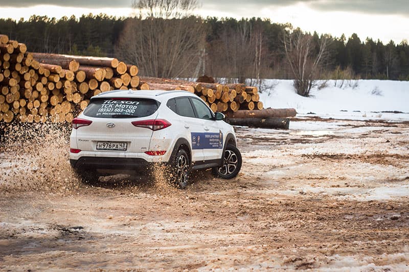 Тест-Драйв Hyundai Tucson: пристегните ремни, отключите мобильные телефоны