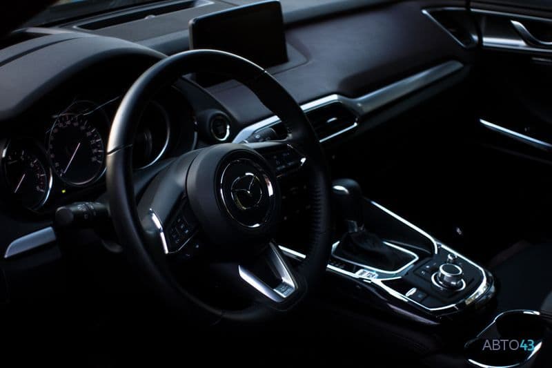 Тест-драйв Mazda CX-9: больше уже не куда, да и не за чем?