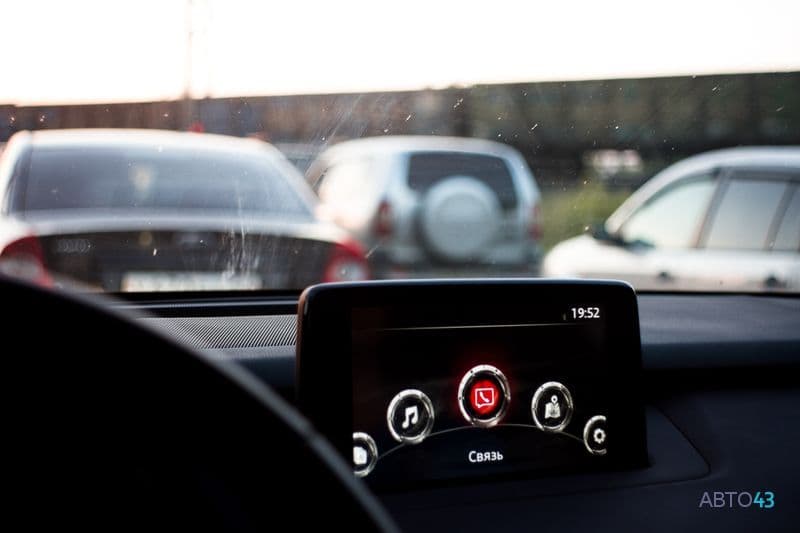 Тест-драйв Mazda CX-9: больше уже не куда, да и не за чем?