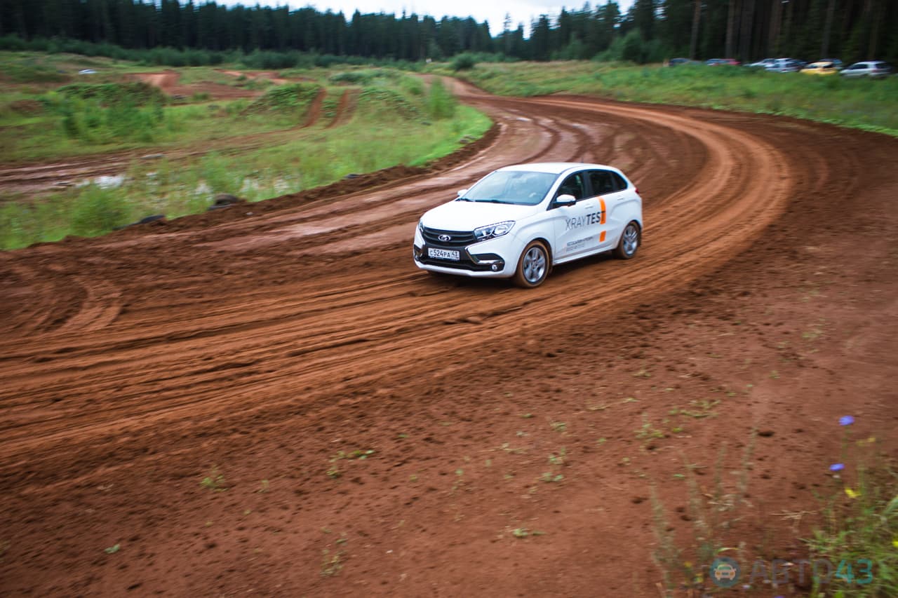 В субботу на «Подгорянке» прошли «Гусарские манёвры»