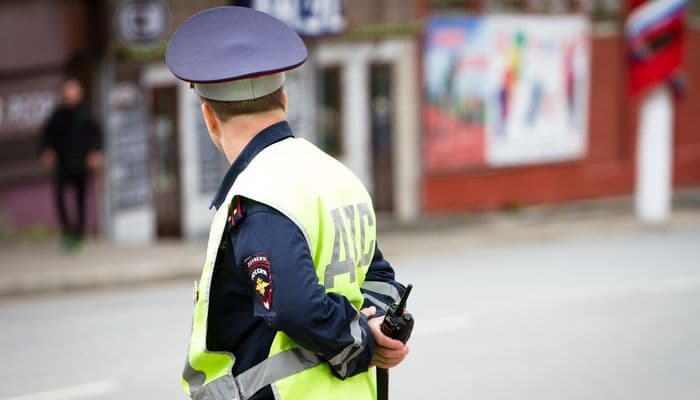 ДПСникам хотят разрешить ограничивать действие водительских прав без суда
