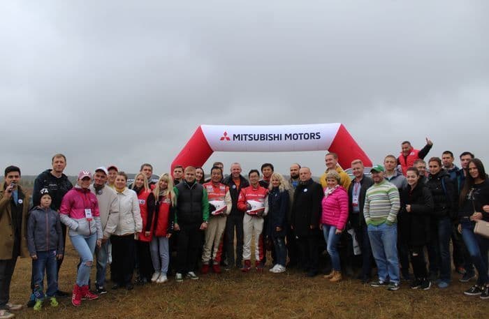 Легенды Дакара «взорвали» Кировское бездорожье