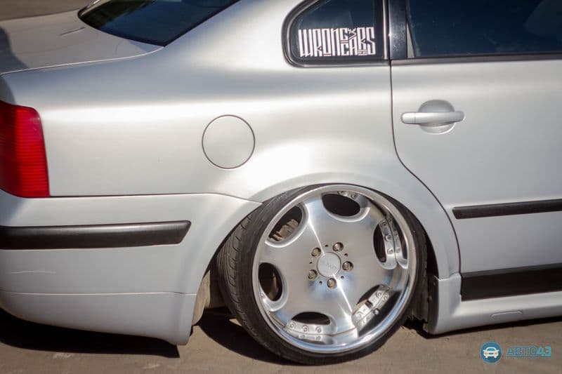 Volkswagen Passat B5 на пневмоподвеске в Кирове