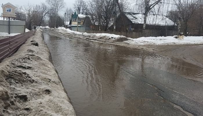 «Никогда этого не бывало, и вот опять»: Вересники поплыли, а лужи прячут глубокие ямы