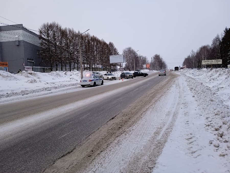 Опытные водители всегда притормаживают возле места ДТП: это не связано с любопытством