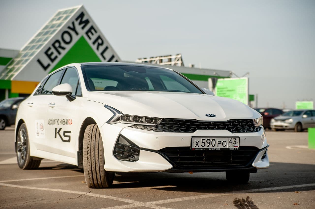 Тест-драйв KIA K5: "Расслабься, я всё сделаю сама" 