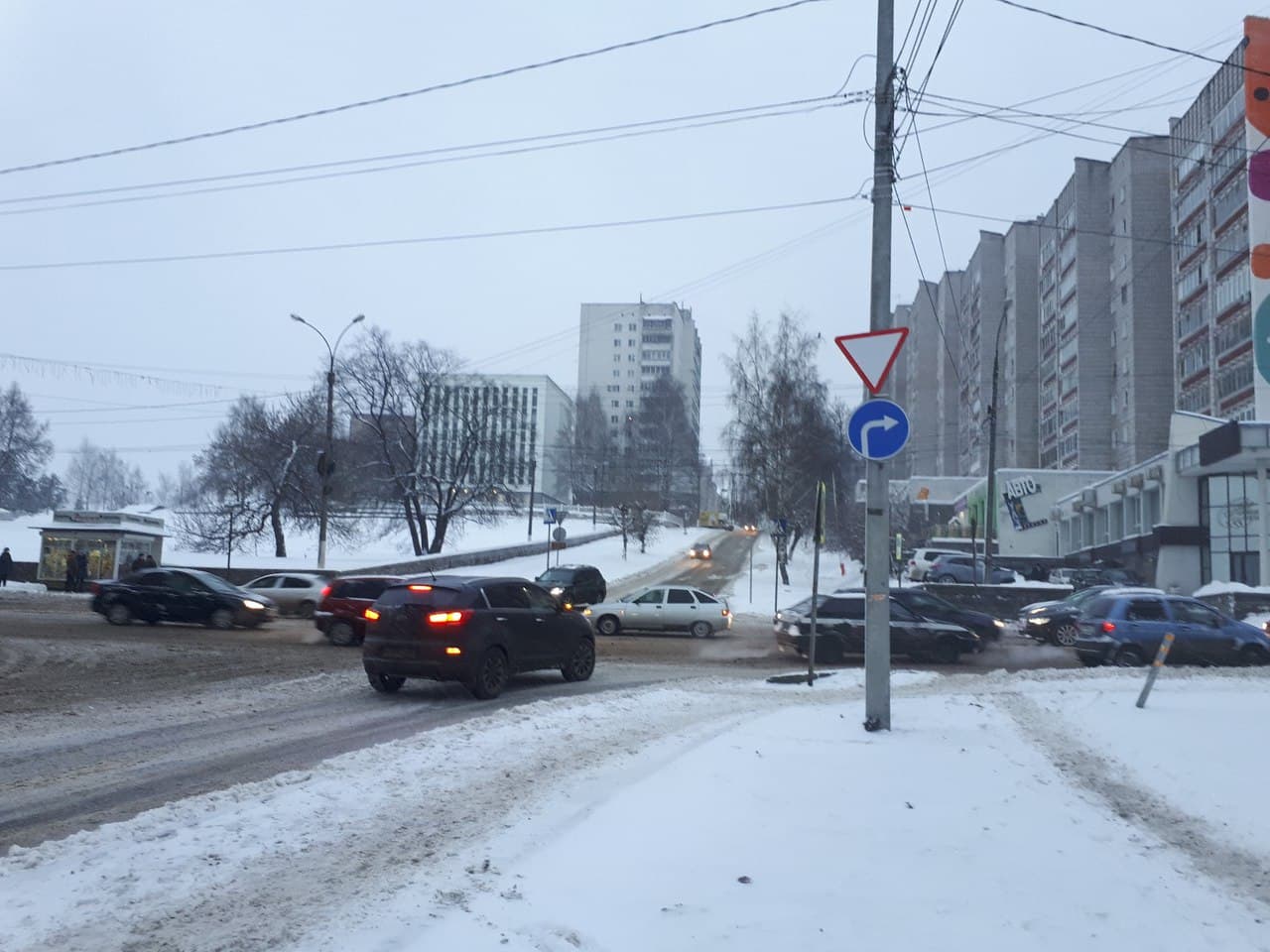 Власти передумали запрещать въезд с Профсоюзной на Казанскую 