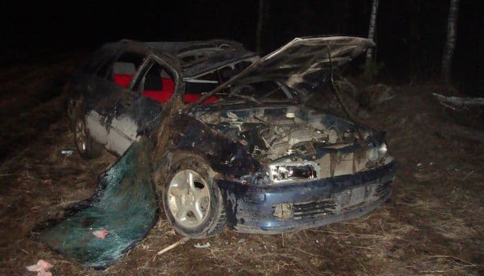 В Слободском районе пьяный водитель на «Лансере» улетел в кювет