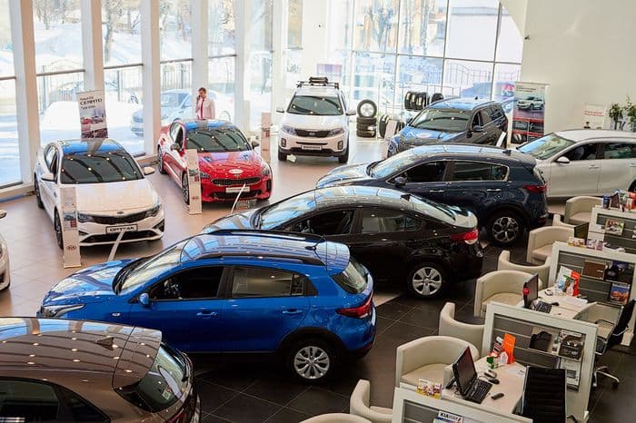 4 февраля 1993 года – день рождения автосалона «Гусар»