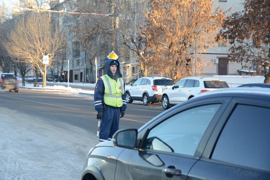 Штрафы и эвакуация без ГИБДД: где власти могут самостоятельно наказывать водителей