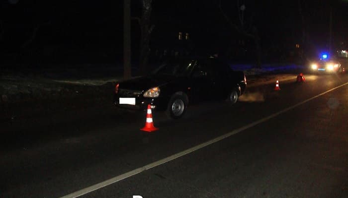 В Вахрушах молодой водитель на «Приоре» сбил женщину