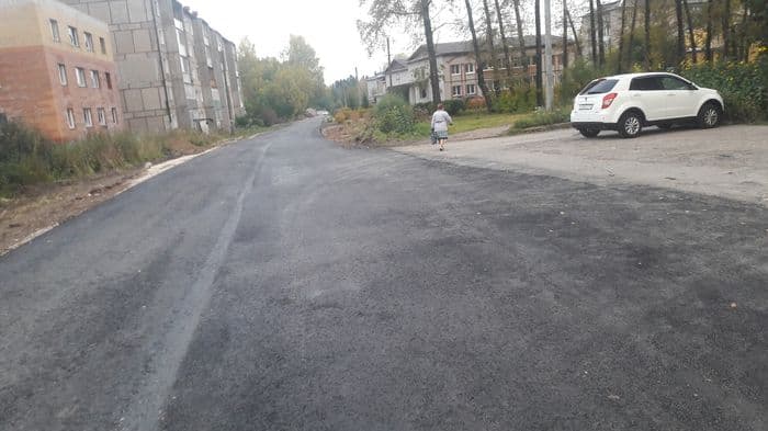 В Котельниче подрядчики сняли свежий асфальт: что происходит?