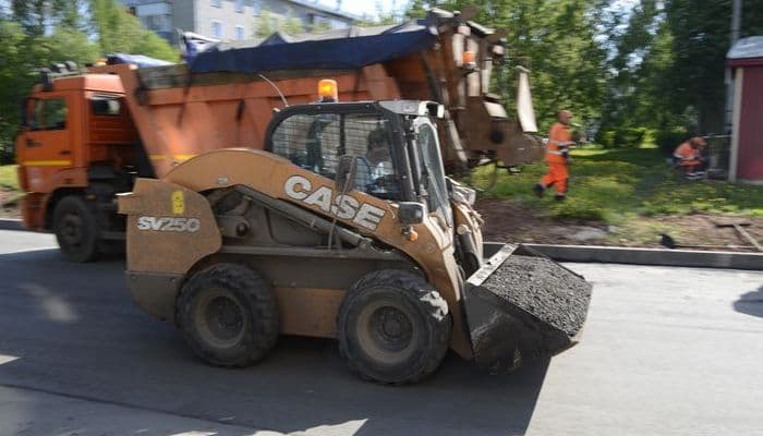 Руки подрядчиков «дошли» до улицы Ломоносова