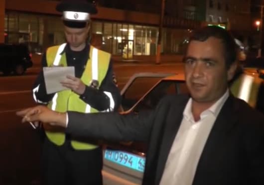 Пьяный мужчина, ехавший со свадьбы, пытался обмануть полицейских