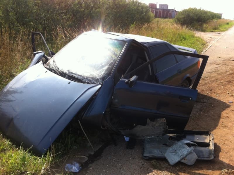 С дороги на  новый мост слетела Audi