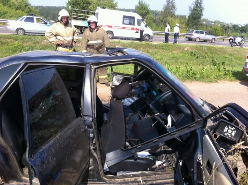 С дороги на  новый мост слетела Audi