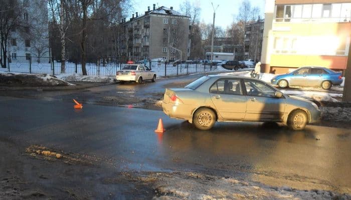 В Кирове мужчина на Mitsubishi Lancer сбил 7-летнюю девочку