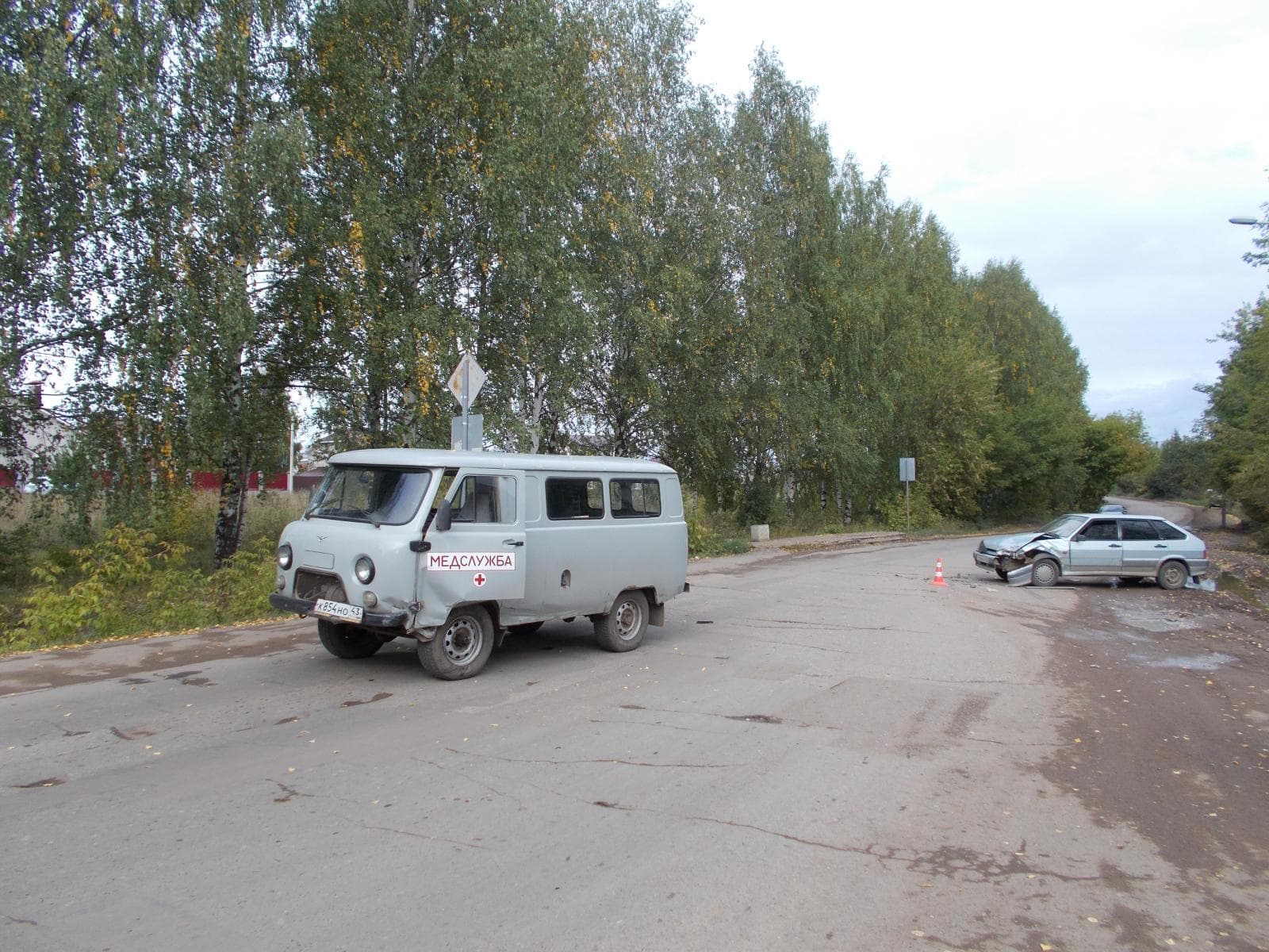 «Санитарка» на встречной столкнулась с ВАЗом