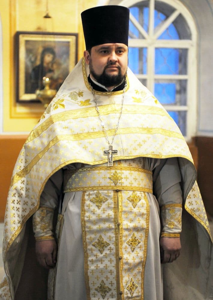 Audi с священником разорвало на трассе под Котельничем