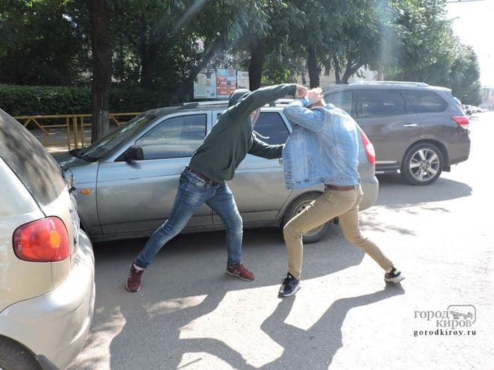 Автоподставы: как «разводят» на дорогах неопытных автомобилистов? Хитрости и уловки