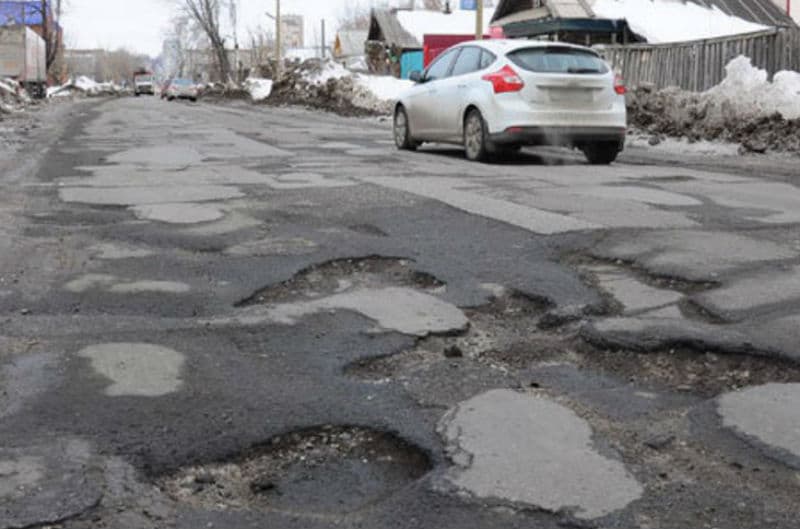 Кратко о том, как ОНФ боролись с плохими кировскими дорогами в 2017 году 