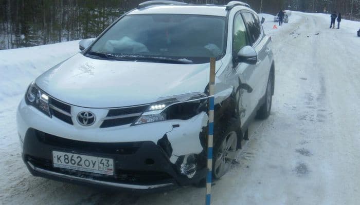 Пьяный водитель на «Зазе» не захотел уступать дорогу встречному автомобилю