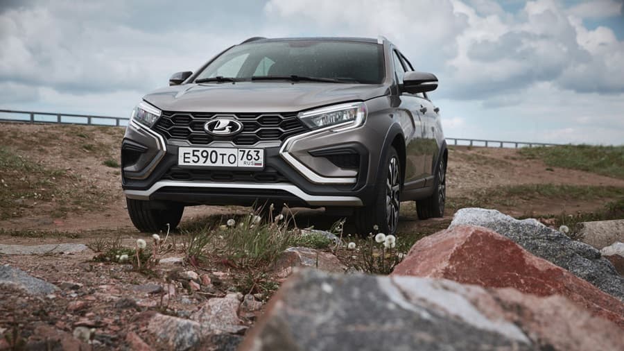АвтоВАЗ будет производить кроссовер на базе Lada Vesta в 2026 году