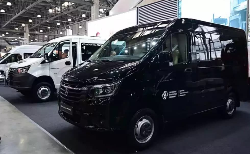 В России представили бесшумный VIP-автобус на базе «Газели»
