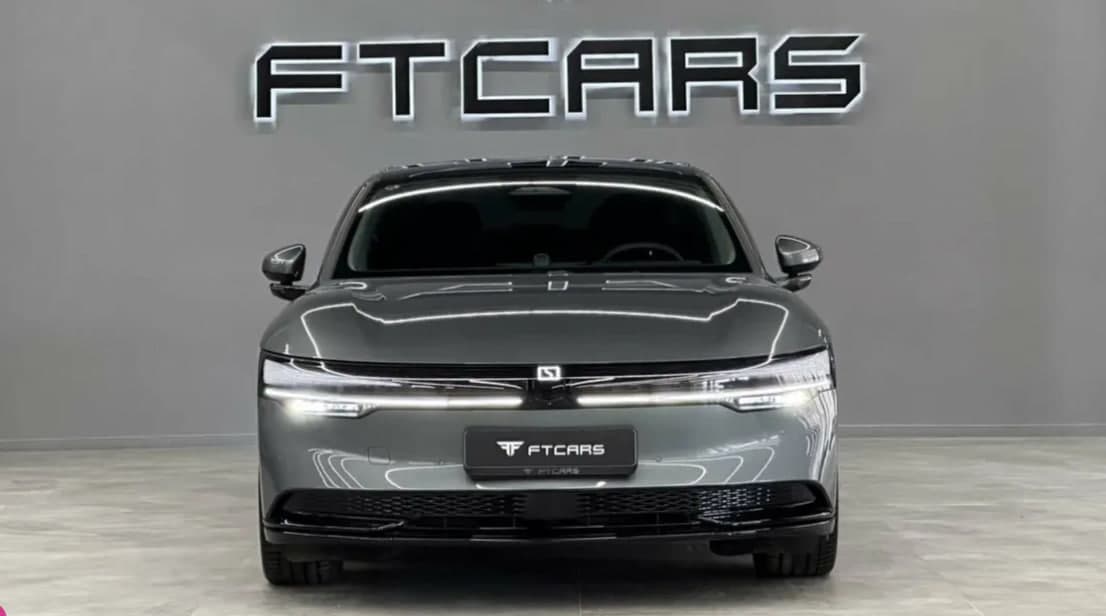 В России начали продавать конкурента Tesla Model 3