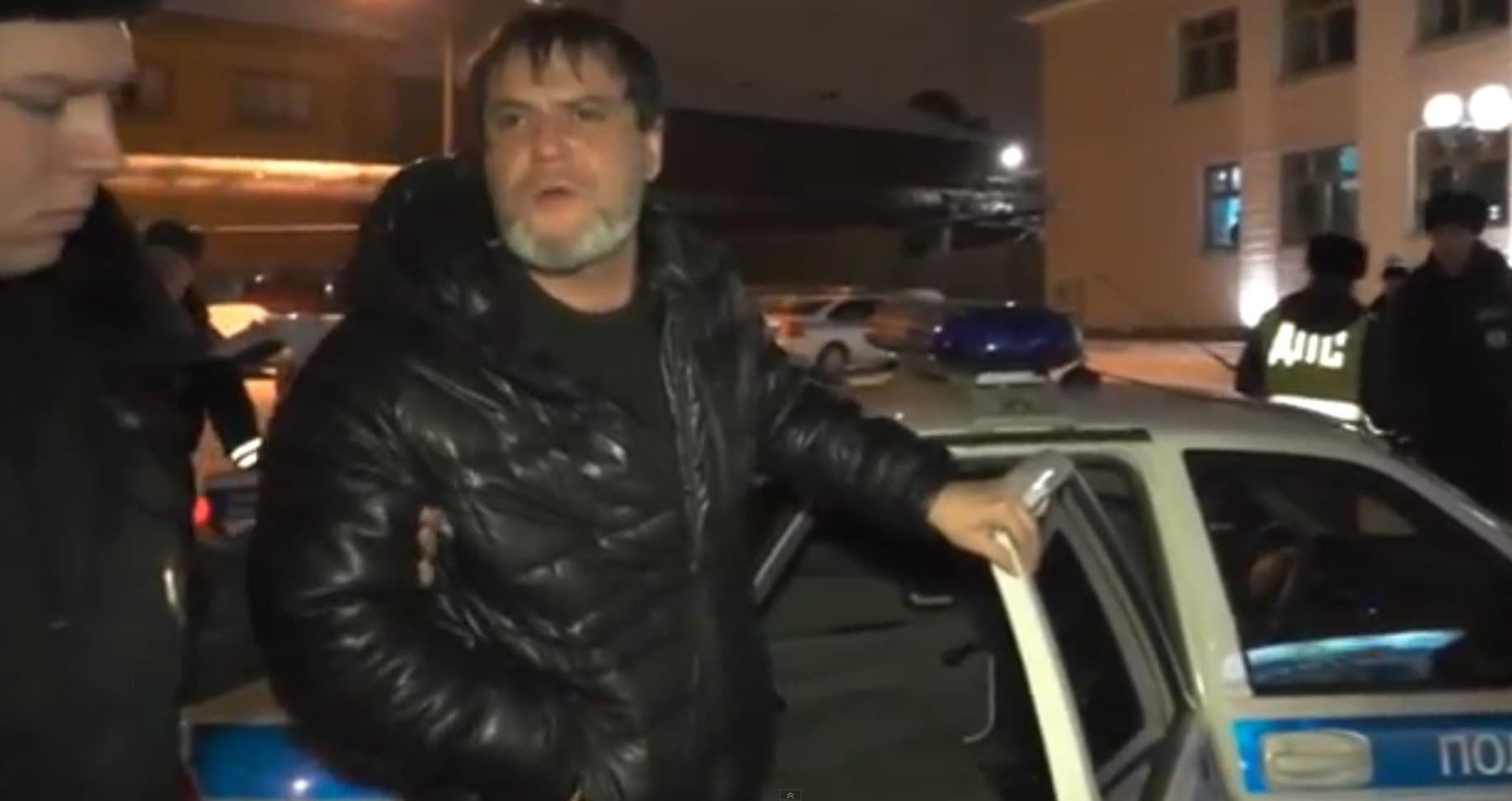 Пьяный водитель «Ауди» прокатил на капоте полицейского