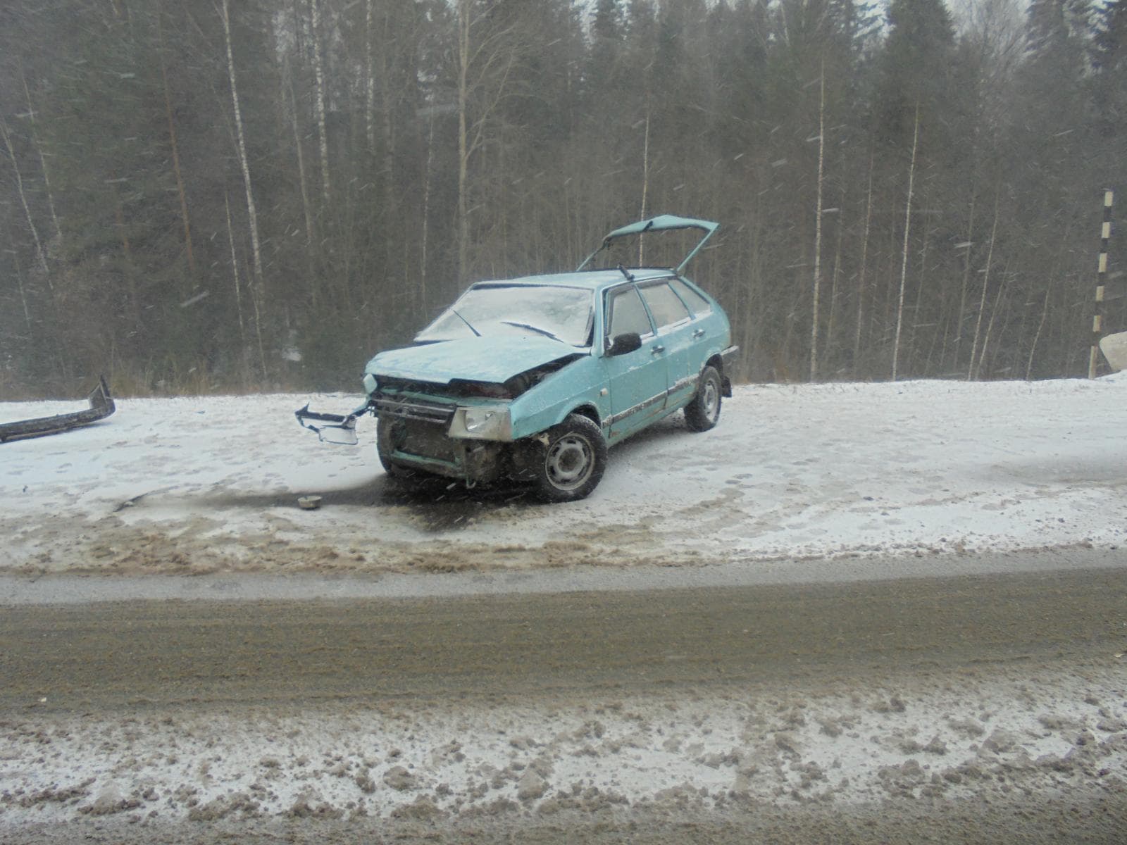 Возле Белой Холуницы в ДТП пострадал мужчина